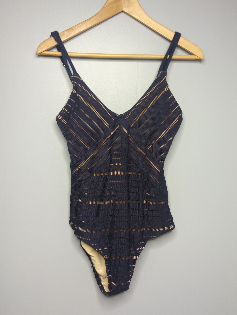 Kona Sol Women's Geometric Knit Crochet V-Neck Swimsuit Medium Navy